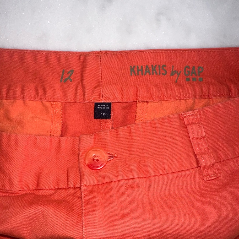 GAP Women’s Chino Shorts. 3.5” inseam. Orange. Size 12. - Picture 4 of 4